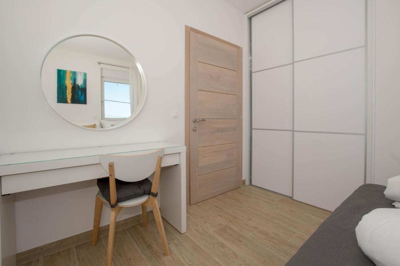 Apartments Moon Dramalj Eksteriør billede