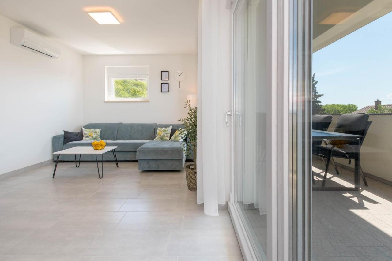 Apartments Moon Dramalj Eksteriør billede
